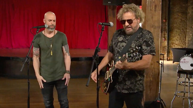SAMMY HAGAR And CHRIS DAUGHTRY Perform ZZ TOP's "Waitin For The Bus"; Video