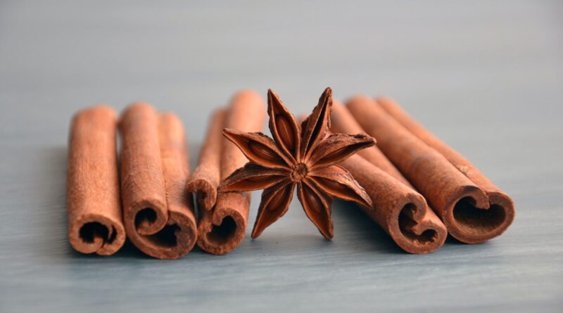 Cinnamon has a number of important qualities according to the principles of Feng Shui.